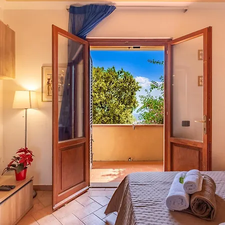 Apartment Pool, 5 Mins To Center, 4 Sleeps Volterra